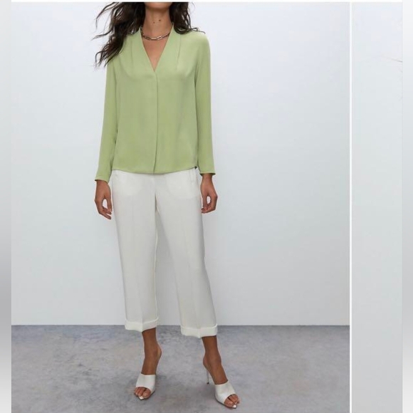 Babaton Tops - Babaton-NWOT Power Bouse